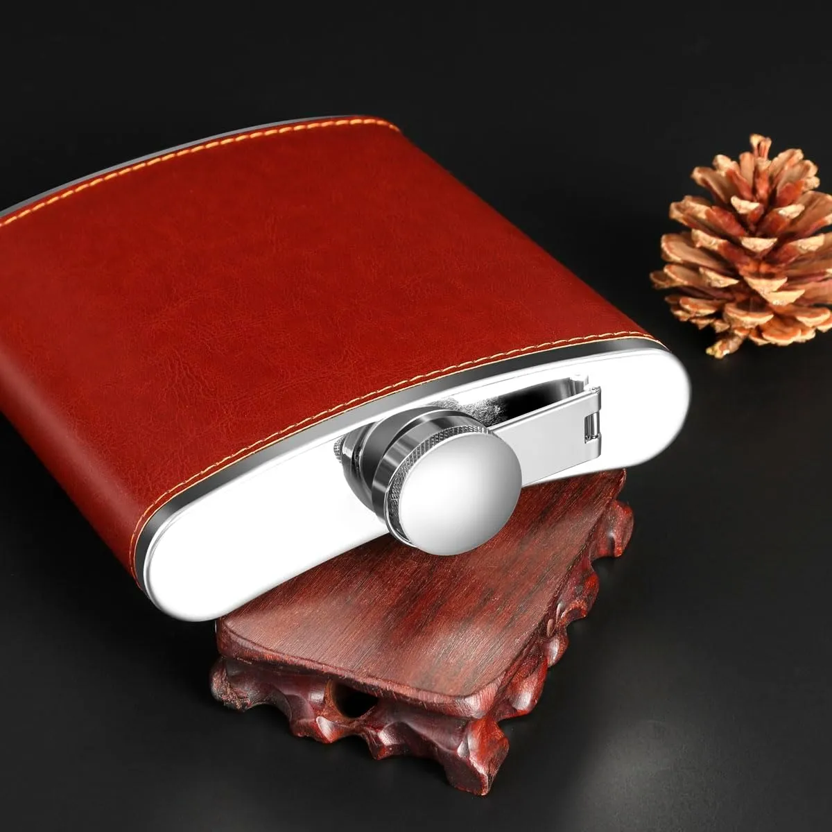 18 oz Red Brown Large Capacity Stainless Steel Whiskey Liquor Hip Flask with Leather Wrapped