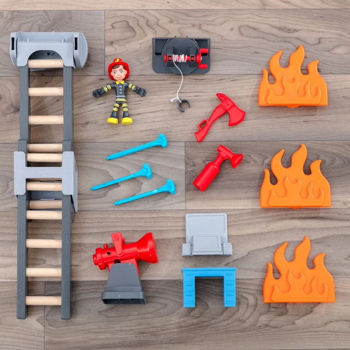 Adventure Bound™ 2-in-1 Transforming Fire Truck Play Set