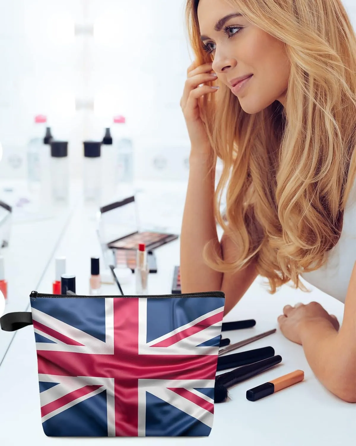 Classic British Flag Red Stripes Cosmetic Bags for Women, Blue Red White Line Small Makeup Bag for Purse, Waterproof Travel Toiletry Bag Accessories Organizer, 1PCS