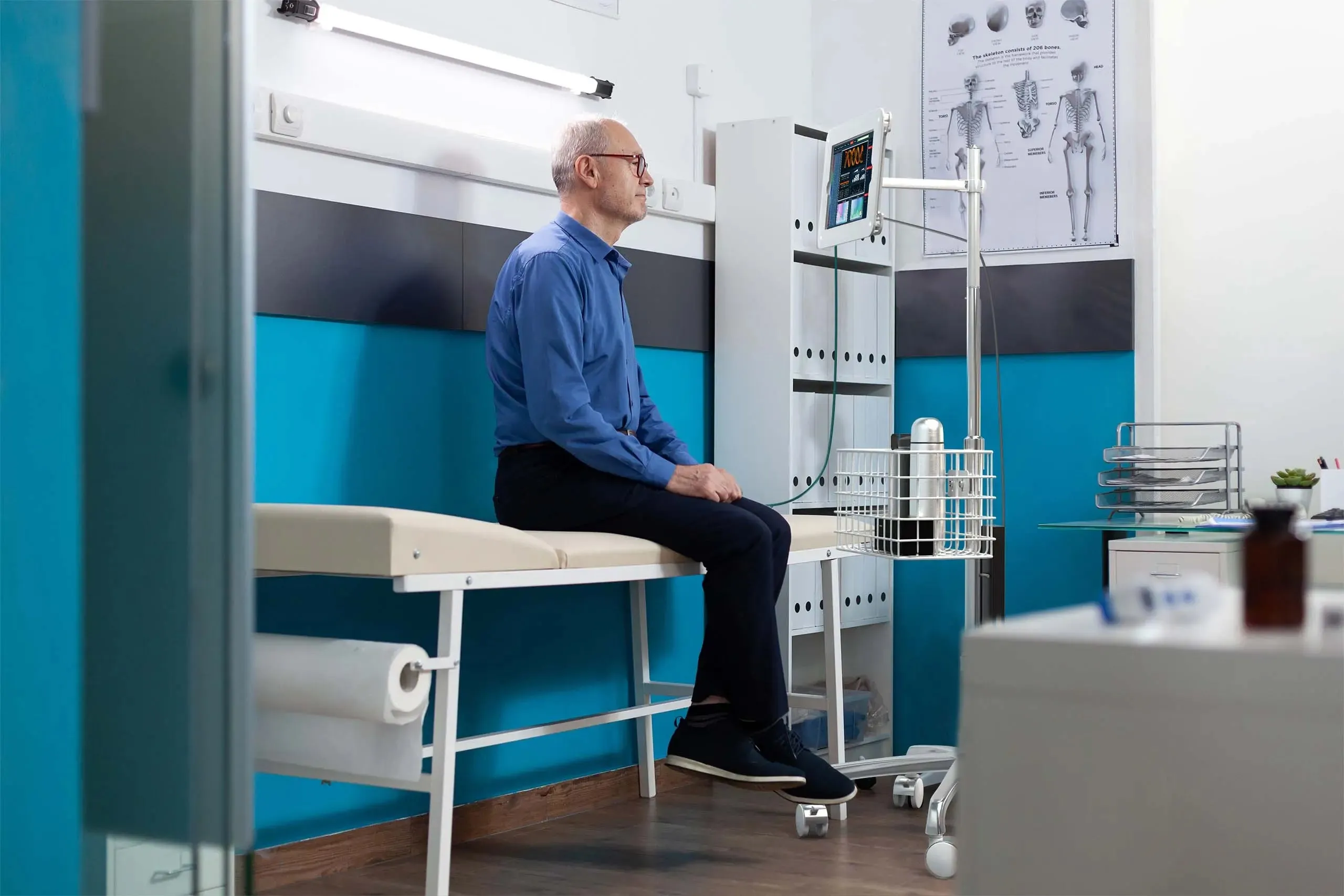 Medical Rolling Cart with Articulating Arm & Accessories