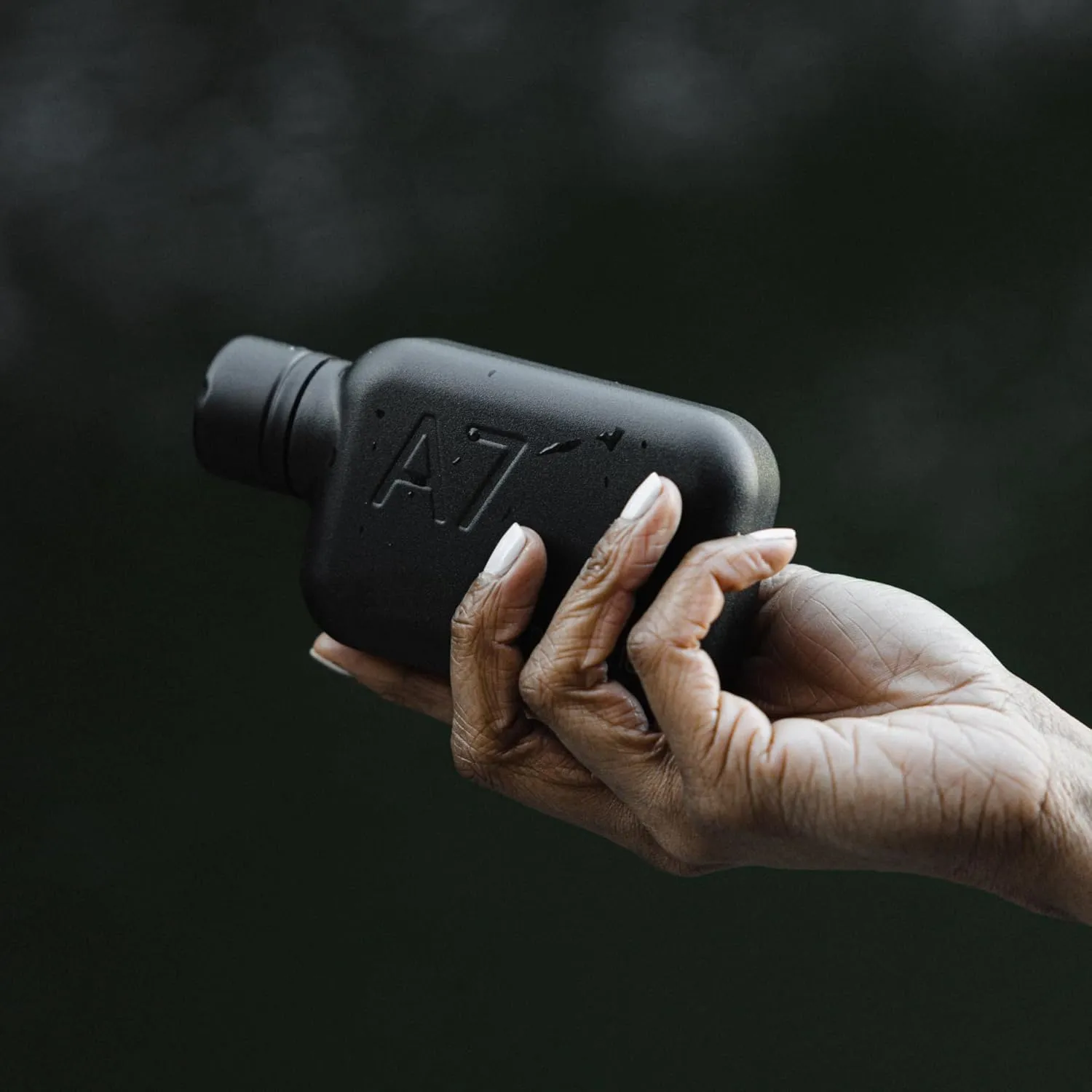 memobottle A7 Refined BLACK | 8 oz / 250 ml | Stainless Steel Water Bottle for Modern Living, Gym & On-The-Go