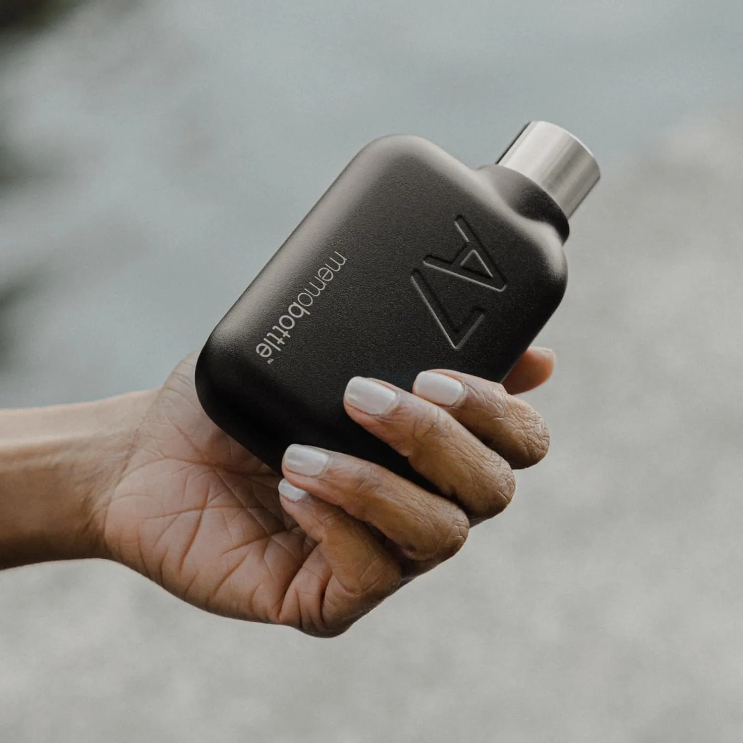 memobottle A7 Refined BLACK | 8 oz / 250 ml | Stainless Steel Water Bottle for Modern Living, Gym & On-The-Go