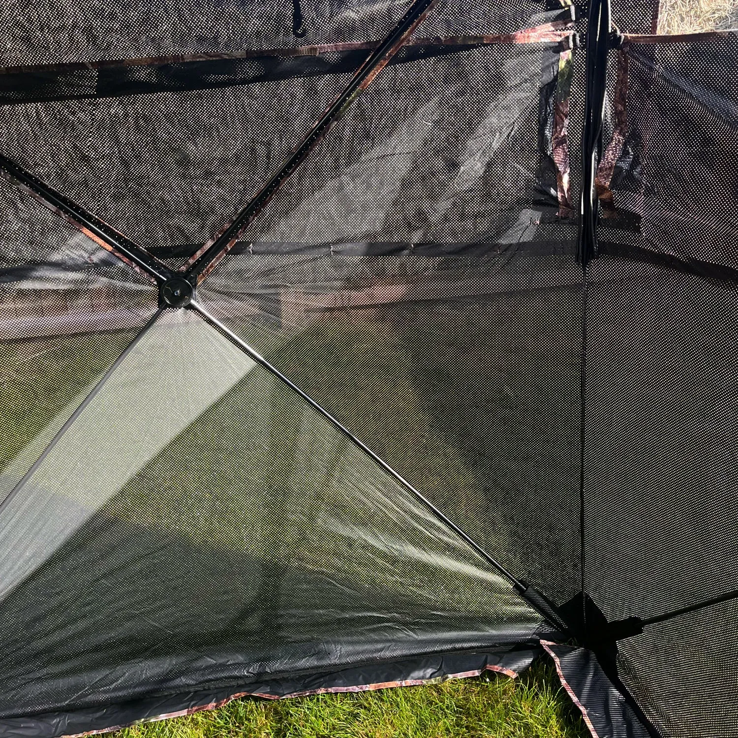 Nitehawk 2-3 Person Pop Up See Through 270 Degree Hunting Blind/Shooting Tent