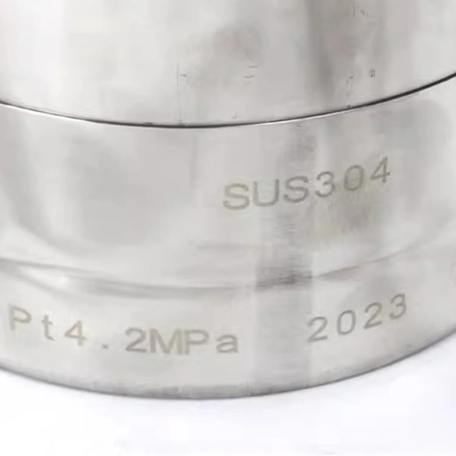 Refillable Camping Gas Canister for Outdoor Cooking and Barbecue
