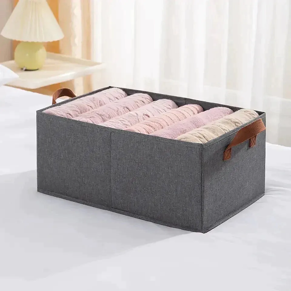 SpaceSaver - The Ultimate Foldable Wardrobe Organizer