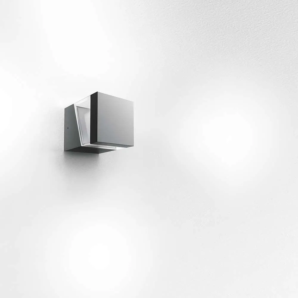 Tetragono Outdoor LED Wall Light